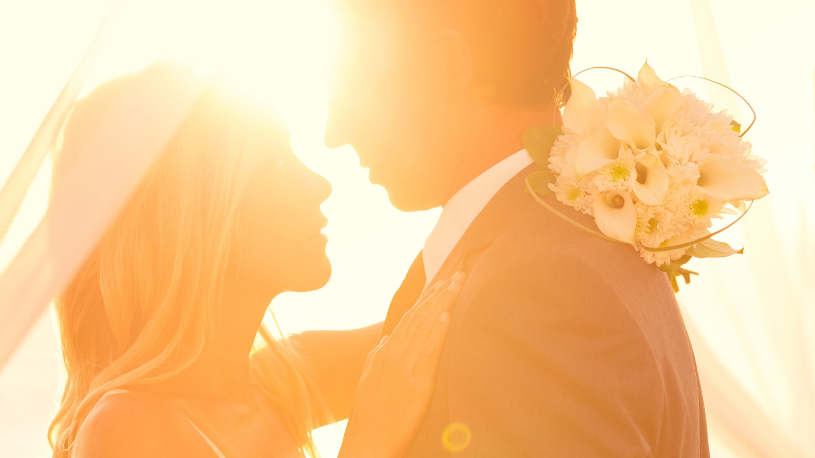 Intimate elopement ceremony in Barcelona — Agape Weddings