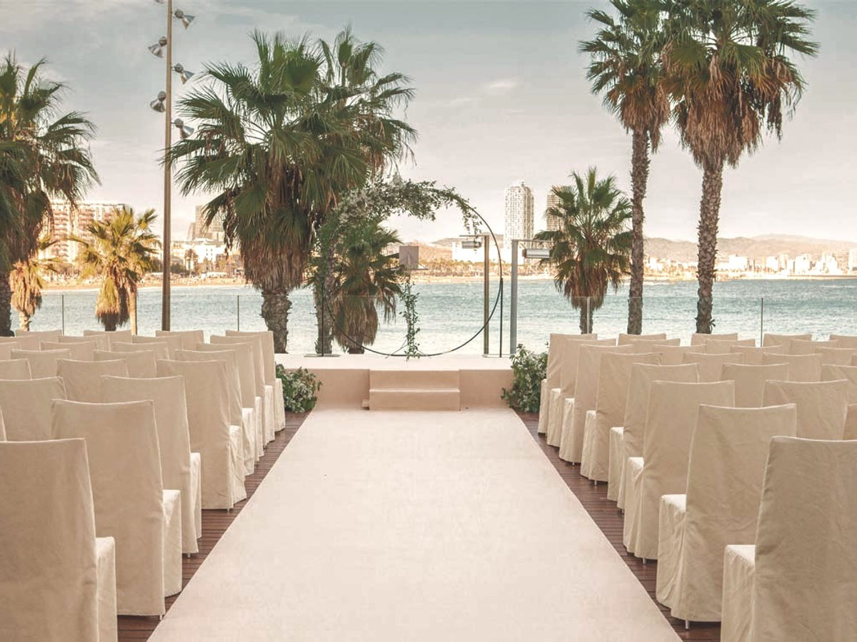 Elopement celebration in Barcelona — Agape Weddings