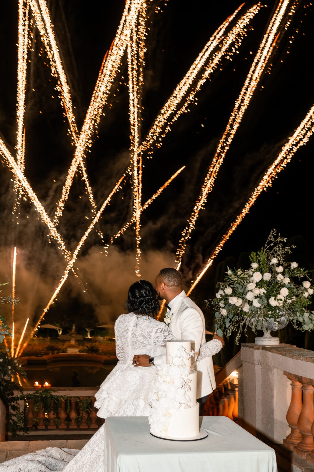 Peju & Sola — fireworks during the cake cutting