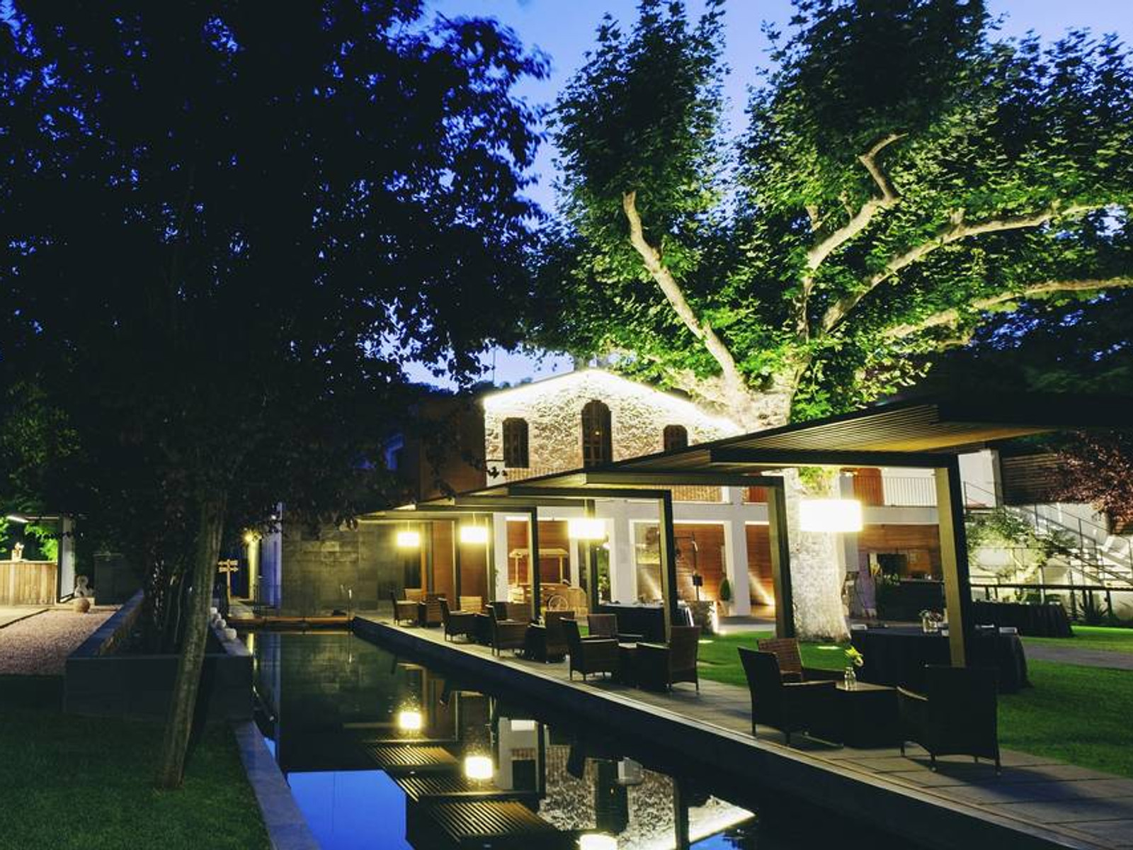Elegant countryside wedding venue near Barcelona with manicured gardens and luxury ceremony space