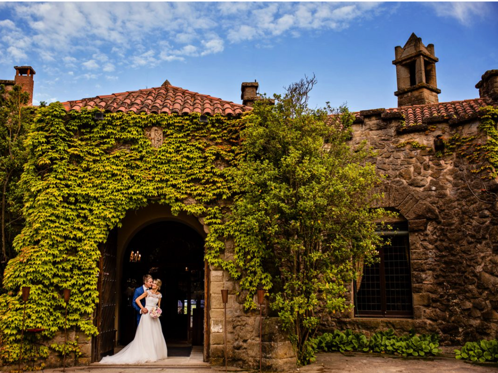La Boronia luxury wedding venue garden with architectural details and natural landscape in Barcelona