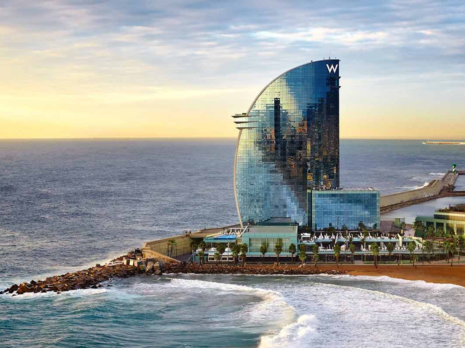 Romantic proposal moment in Barcelona, luxury wedding destination Spain