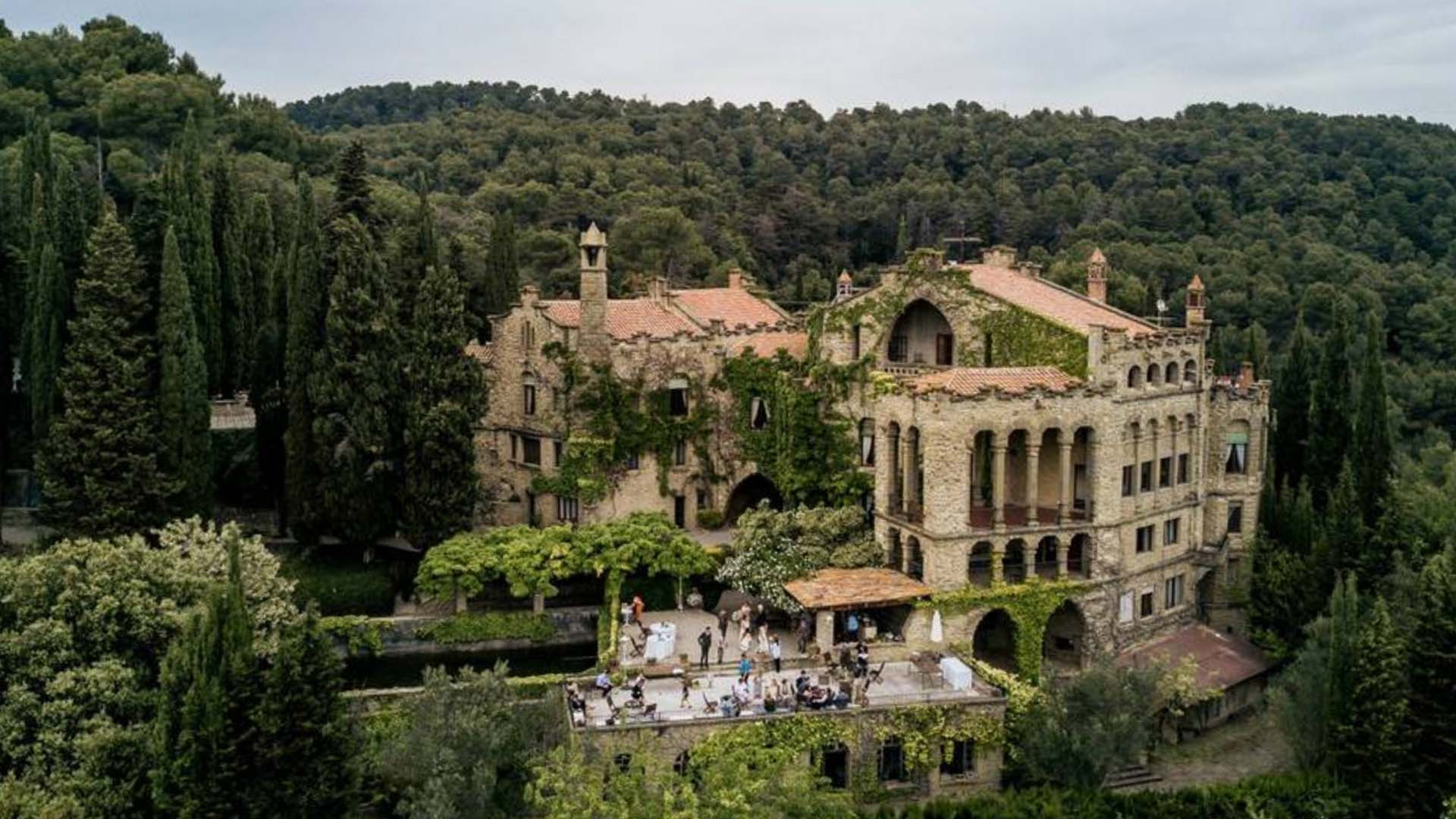 Elegant luxury wedding venue in Barcelona with sophisticated architecture and refined décor