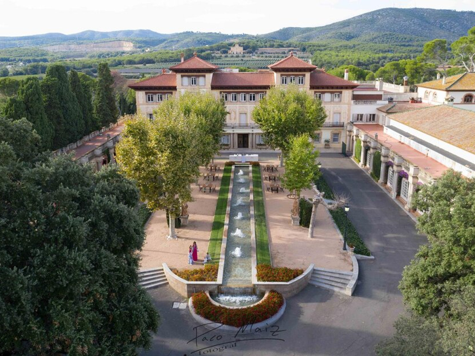 Elegant luxury wedding venue in Barcelona with sophisticated decor and ceremony setup
