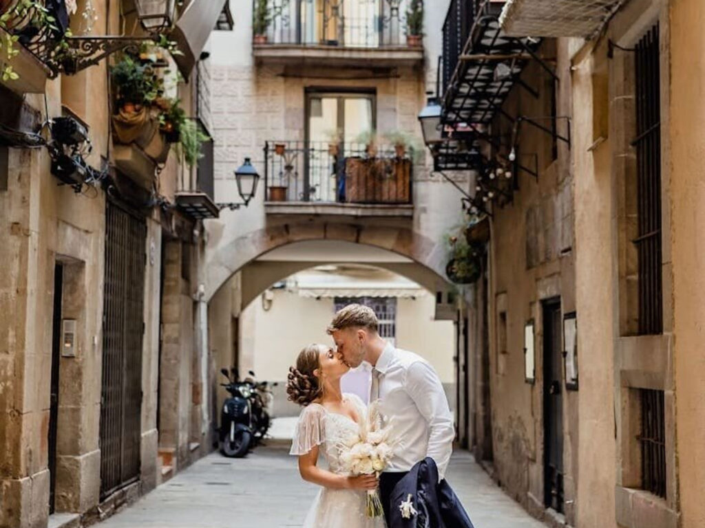 What’s the Best Season to Get Married in Barcelona?