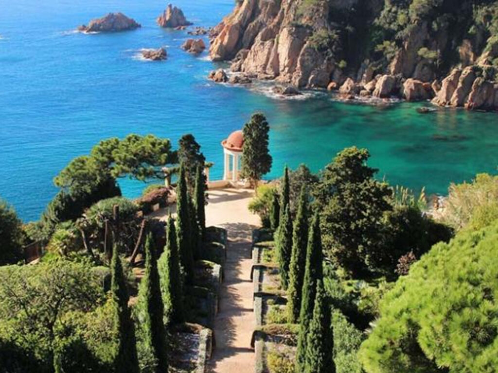 Wedding at Jardí Botànic Marimurtra: Costs and Considerations