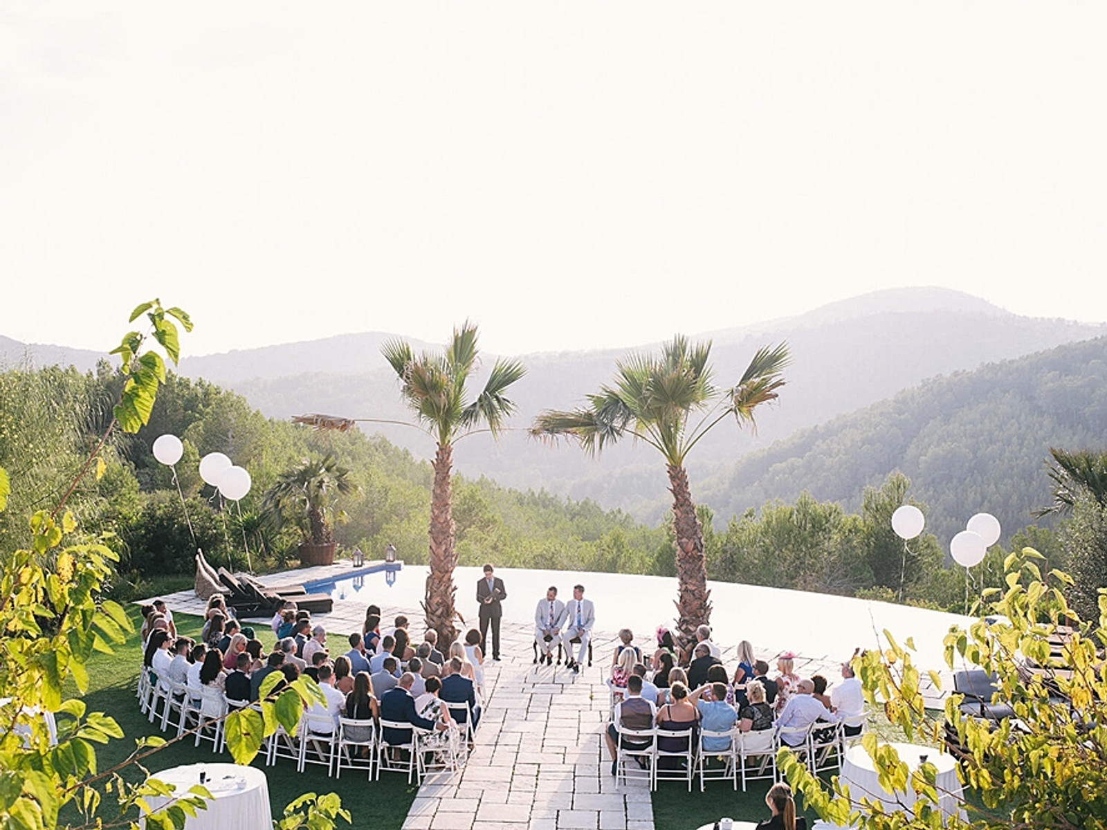 Casa Nova Estate : Entertainment & Music