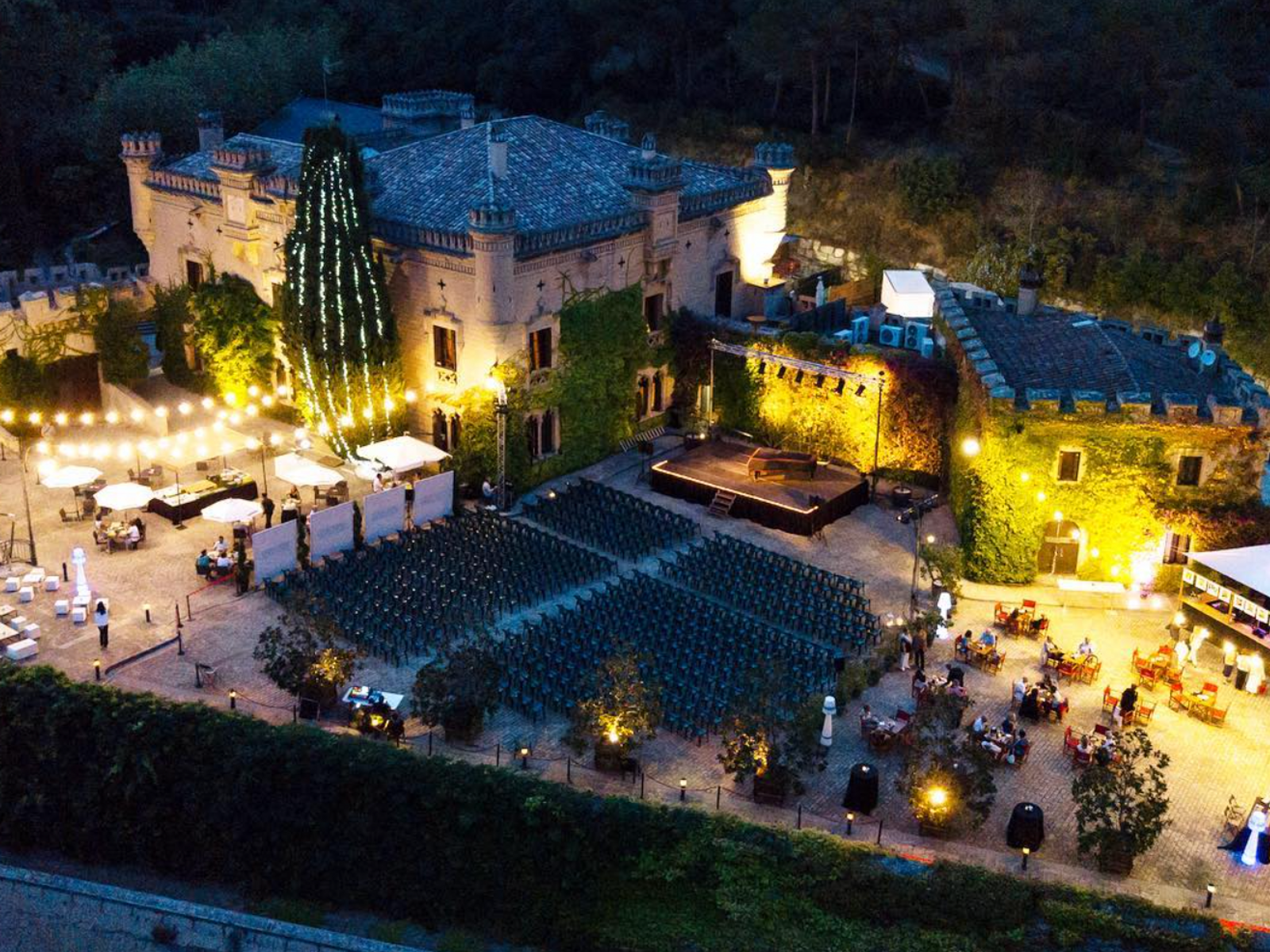 Castles for Wedding Near Barcelona : Castel Jalpi