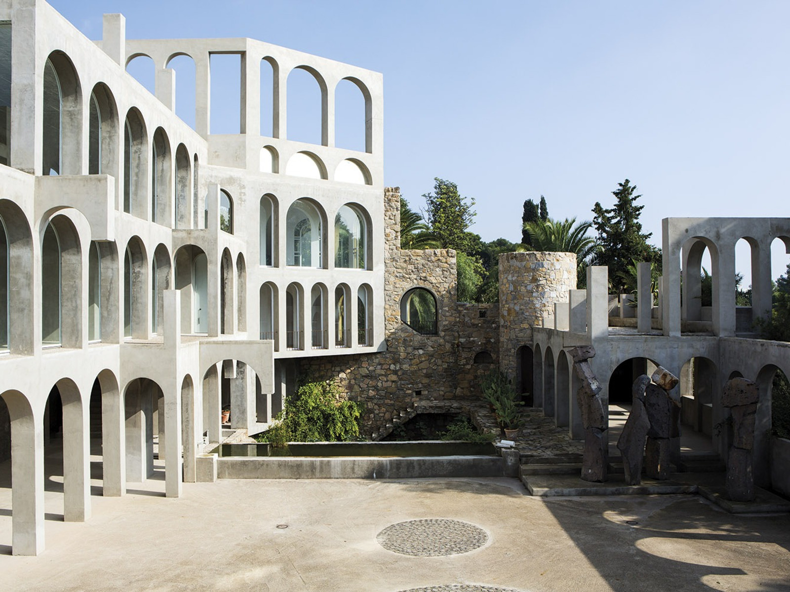 Xavier Corberó House Wedding Cost