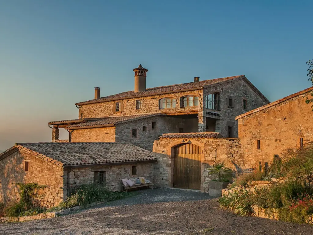 When Love Meets Land: Choosing a Rustic Wedding Venue in Barcelona